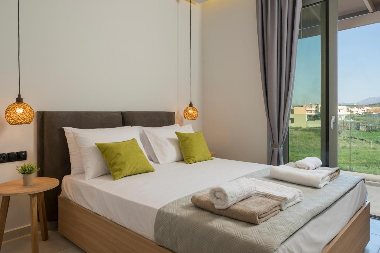 Aegean Breeze Luxury Apartments Next To The Sea Maleme  Exterior photo